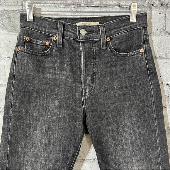 Levi’s Wedgie Washed Black Denim High Rise Raw Hem Skinny Ankle Jeans Size 26 - Picture 6 of 13